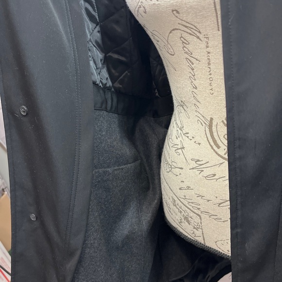 Calvin Klein Black Button Down 3 Button‎ Closure Collared Coat Size 42 - Picture 2 of 7